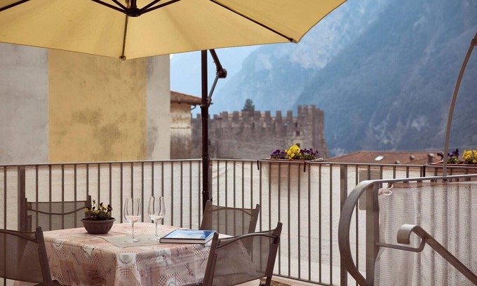 Canale di Tenno Apartment | Vacation Apartment "Ania Vista Castello" with Mountain View & Terrace