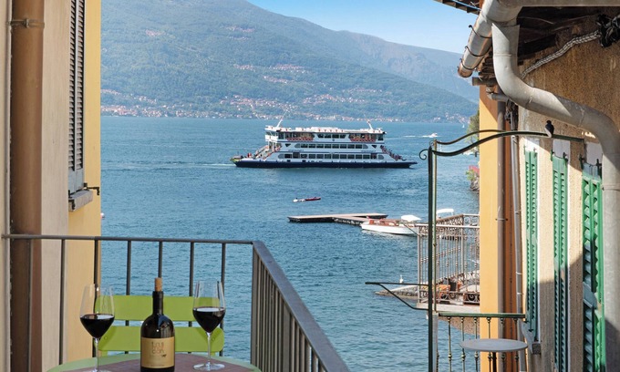 Varenna Apartment | Vacation apartment "Casa Giada" with lake view, Wi-Fi and balcony
