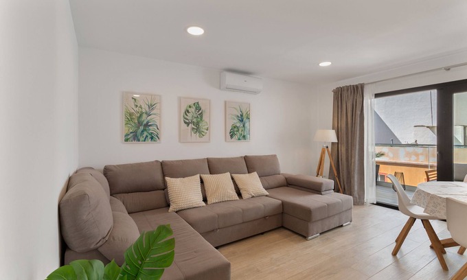 Arguineguin Apartment | Vacation Apartment 'Lupama Suite' with Private Pool, Wi-Fi and Air Conditioning