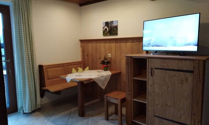 Kleinhogl Apartment | Vacation apartment Rehblick 40 sqm, 1 bedroom, eat-in kitchen, terrace