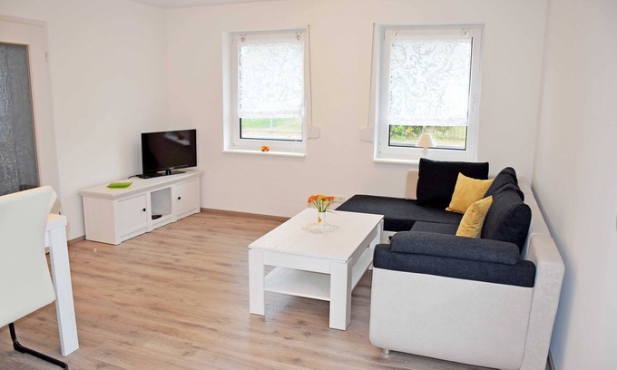 Ostseebad Baabe Apartment | Vacation apartment with terrace facing Baaber Beek 03 - Baaber Ferienwohnungen zwischen