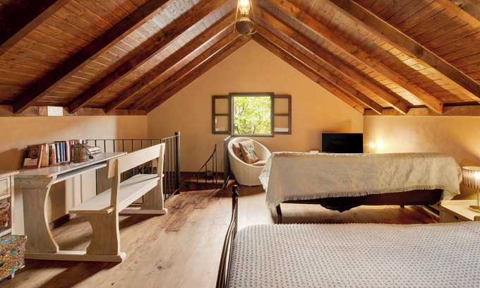 Sao Vicente Ski Chalet | Vacation Chalet "The Perfect Cottage" with Mountain View & Wi-Fi