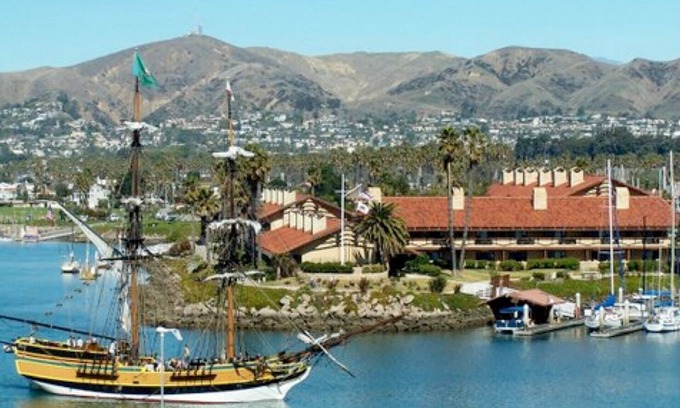 Ventura Condo | Vacation Condo California coast New Year's 2025-2026 in Ventura, CA Sleeps 6