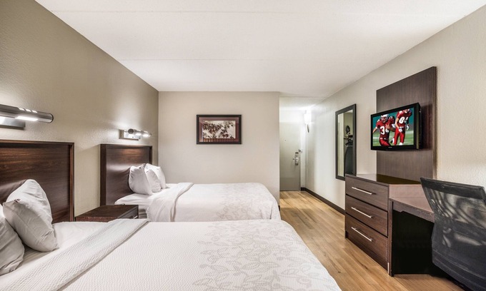 Woburn Hotel | Vacation Day Is Always a Great Idea! Near Downtown, Liberty Ride Trolley Tour