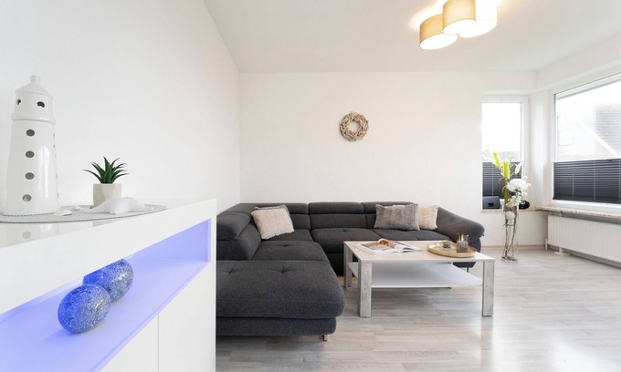 Neue Tiefe Apartment | Vacation apartment Auszeit with balcony in Fehmarn-Neue Tiefe
