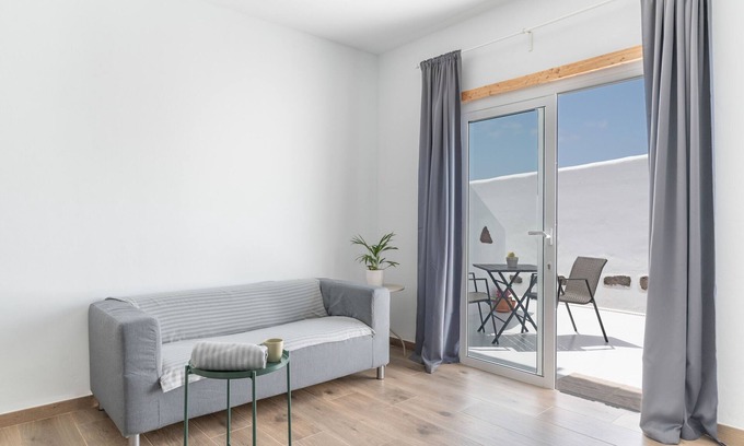 Macher Apartment | Vacation 'El Rincón De Agustín I' with Mountain View, Private Terrace and Wi-Fi