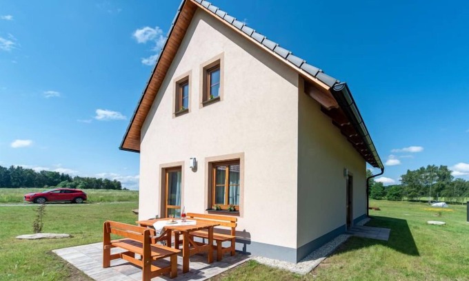 Straz nad Nezarkou House | Vacation home Bára 1 by Interhome