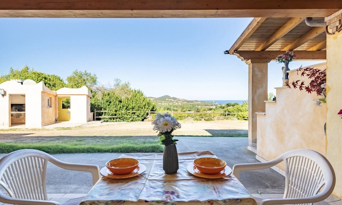 Tertenia House | Vacation Home 'Appartamento Sole 5' with Sea View, Garden