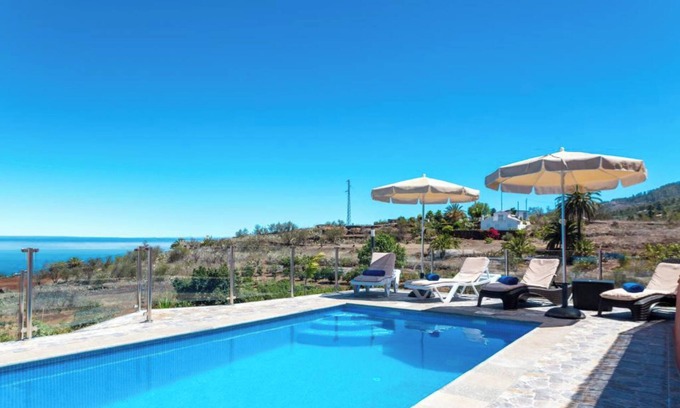 Puntagorda House | Vacation Home "Casa La Viña" with Sea View, Private Pool & Wi-Fi