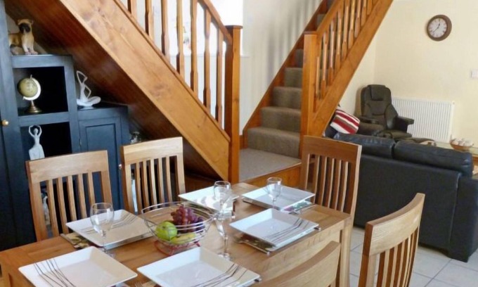 Margam House | Vacation home Cieline in Swansea - 6 persons, 3 bedrooms