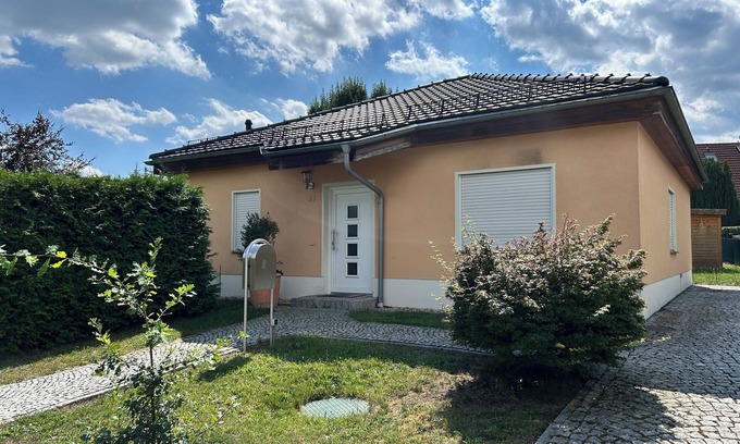 Bertsdorf House | Vacation home Landhaus Habichtnest - 1500 m from Lake Olbersdorf