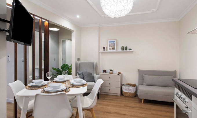 Playa Honda Apartment | Vacation Home "El Equilibrio" close to the Beach with Shared Terrace & Wi-Fi