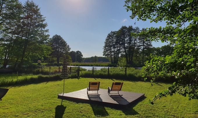 Oberhavel House | Vacation home "Haveloase" in a very quiet location directly on the water