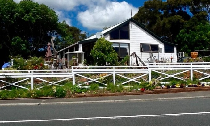 Paihia House | Vacation home in Sunny Bay of Islands