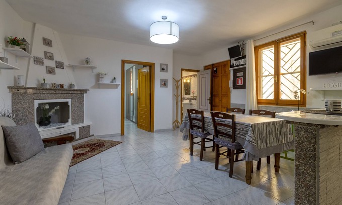 Sassari Apartment | Vacation Home "La Casetta Bianca" with Air Conditioning & Wi-Fi