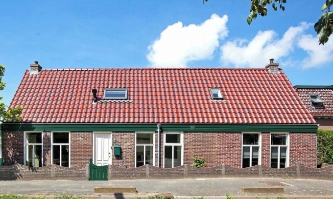 Municipality of Beverwijk House | Vacation home near the beach and the cities of Amsterdam and Haarlem.