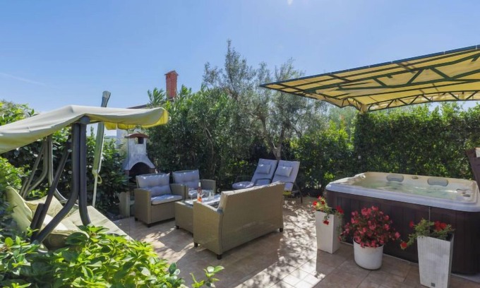 Buje House | Vacation home Nena by Interhome