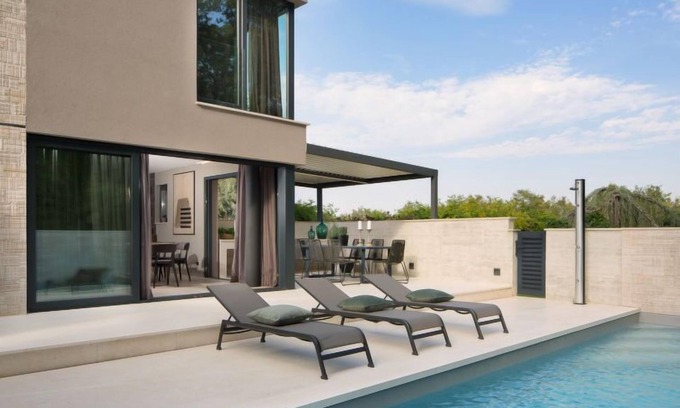 Krizine House | Vacation home Oliva by Interhome