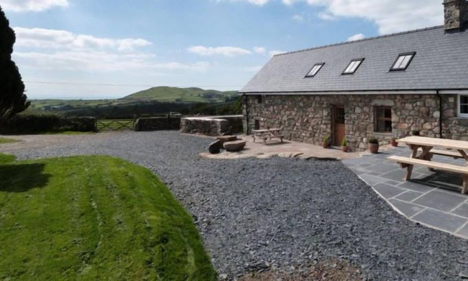 Tywyn House | Vacation home Opgewonder in Tywyn - 6 persons, 3 bedrooms