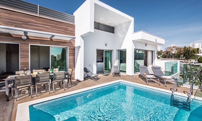 Correeira House | Vacation home Sónia by Interhome