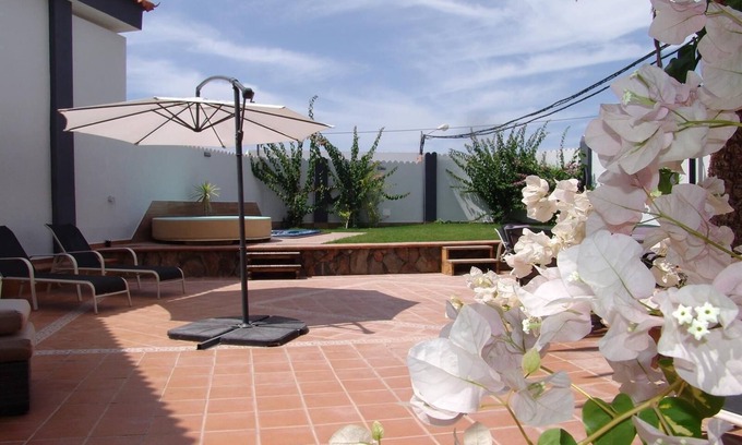 Montana la Data House | Vacation Home "Villa Bea I" with Mountain and Sea View, Wi-Fi, Garden & Terrace