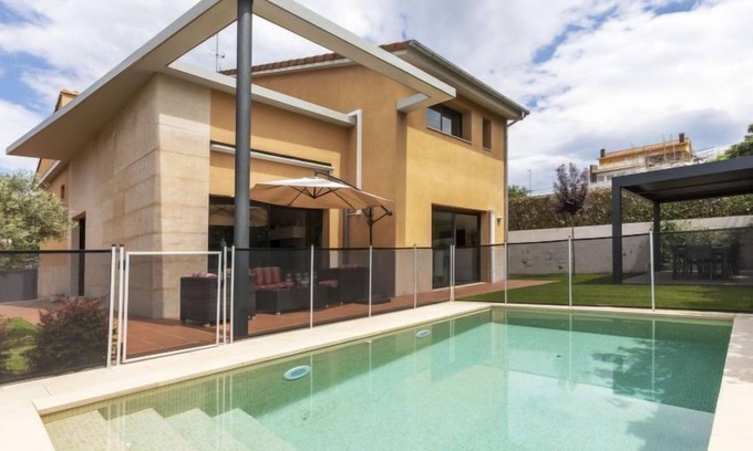 Olot House | Vacation home Volca by Interhome