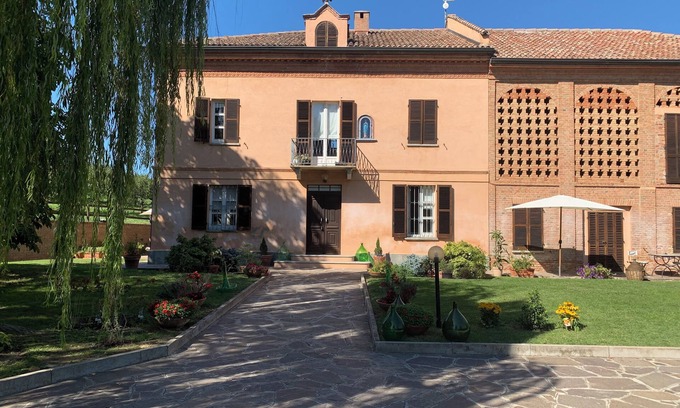 Nizza Monferrato House | Vacation home with POOL - Wine region Piemonte/Italy