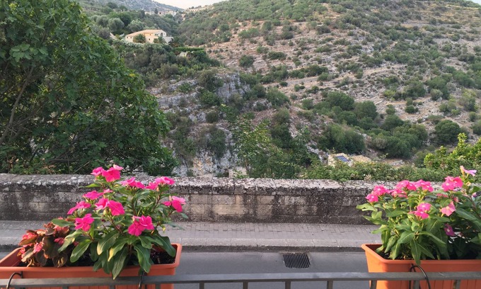 Ragusa House | Vacation House Antico Mercato Casa Alby Ragusa Ibla