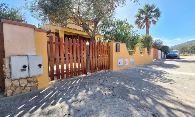 Campulongu House | Vacation house Campulongu 150 mt from the sea "Villa Carolina"