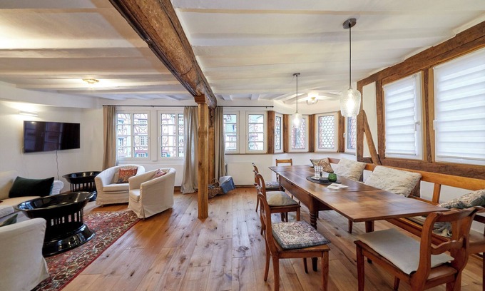 Bernkastel House | "Vacation in historic vacation apartment Badstube anno 1583 in Bernkastel-Kues!"