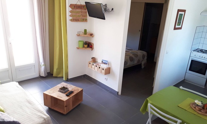 Gujan-Mestras Apartment | Vacation rental Bassin d'Arcachon 2/3 pers quiet location close to amenities and beach