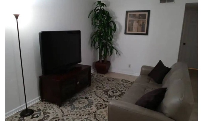 Seguin Apartment | Vacay Casa