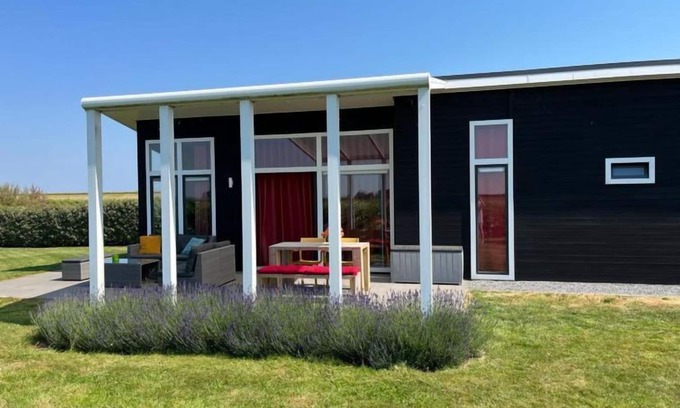 Wemeldinge House | Vakantiehuis Ruisweg 51 by Interhome