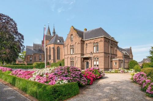Boven-Leeuwen Apartment | Vakantiewoning De Pastorie