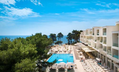 Suha Punta Hotel | Valamar Carolina Hotel & Villas