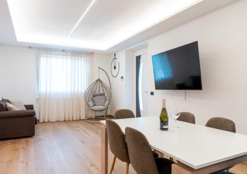 San Giovanni Bianco Apartment | Valbrembana Paradise Luxury Mountain Home & View