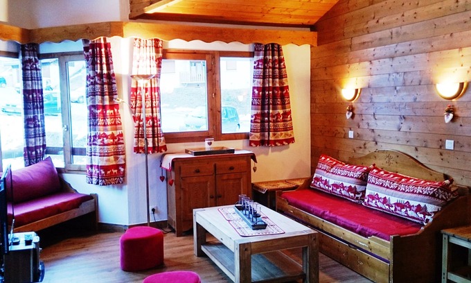 Les Avanchers-Valmorel Apartment | VALMOREL AT THE FOOT OF THE SLOPES, BEAUTIFUL T3 APARTMENT SOUTH FACING IN CHALET RESIDENCE