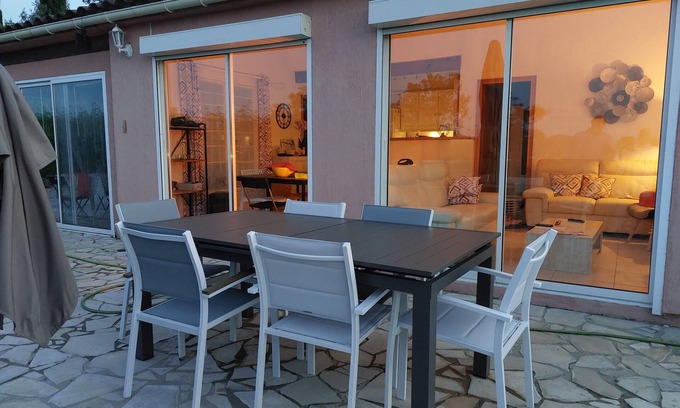 Le Muy House | Var, le Muy, house 2 bedrooms, two bathrooms, private pool, sleeps 4