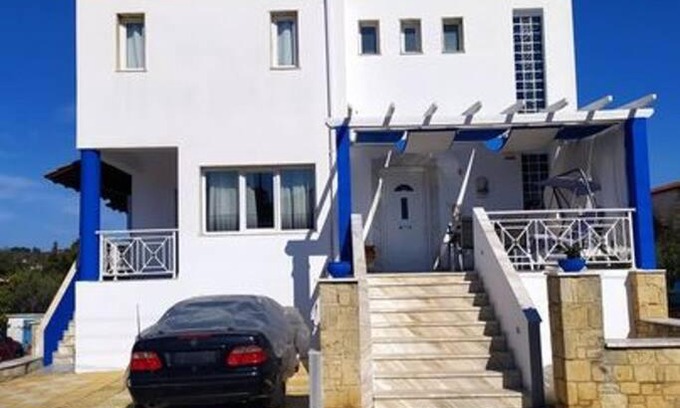Nea Fokaia Villa | Vasia's maisonette
