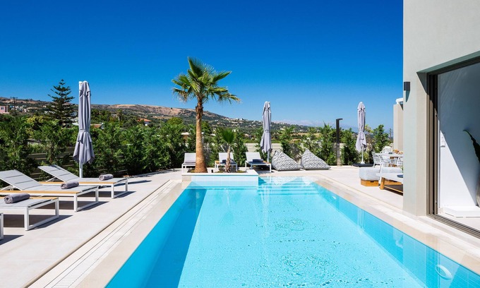 Rethymno Villa | Vasilios Villa, with Pool, Gym & Close to Beach
