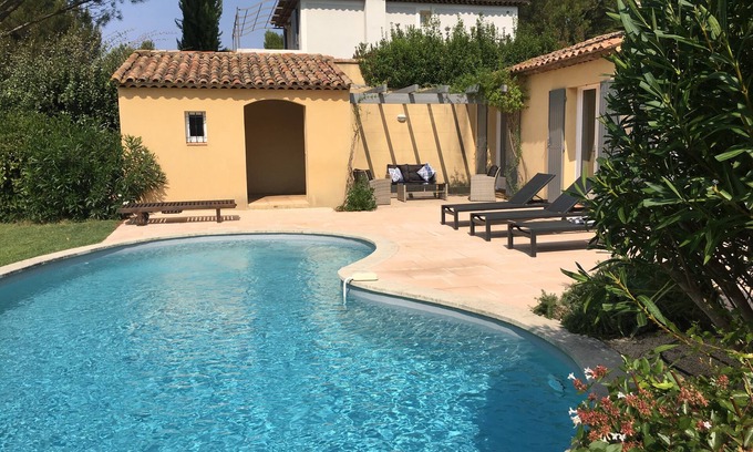 Pont Royal House | Vast Mas Provencal on the Pont Royal golf course mas-pont-royal.com