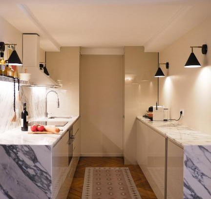 Quartier de la Place-Vendome Apartment | VENDOME Parisian elegance with a patio