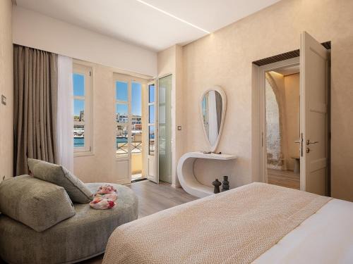 Old Town Apartment | Venetian Harbour Residence