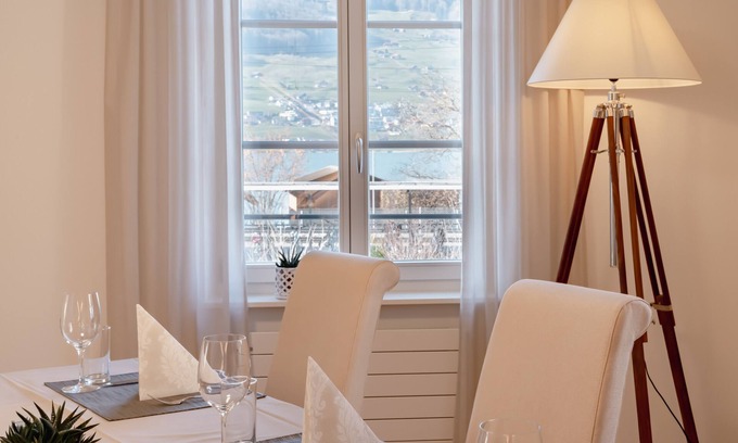 Sachseln Bed & Breakfast | Verena's Boutique Villa au lac