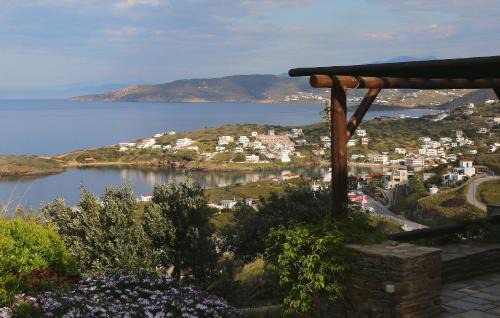 Batsi House | Vereniki Andros guesthouse