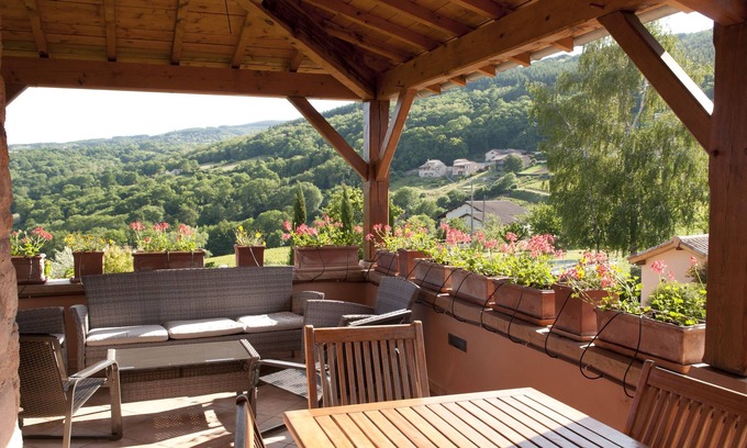 Vergisson Other | Vergecosse - La Roche 5 Bedroom Farmhouse With Terrace & Access to a Shared Pool