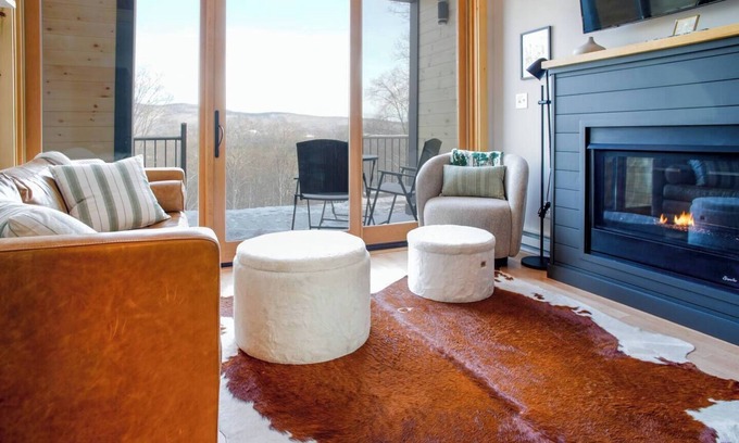 South Londonderry House | Vermont Alpine Outlook
