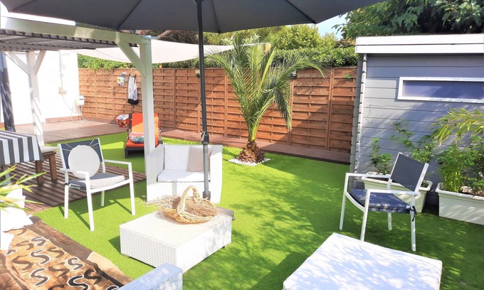 Pineto Villa | Very nice villa 12p (6 bedrooms/6 bathrooms) seaside wifi air conditioning terrace garden