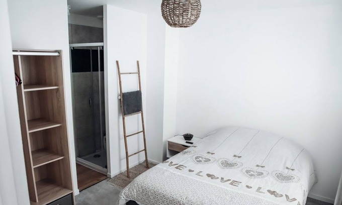 Ernee Apartment | very pleasant and warm accommodation