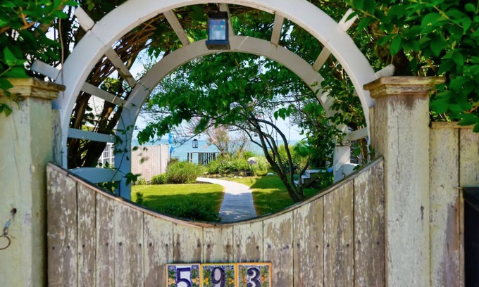 Commercial Street House | Very Private 3 BEDROOM Waterfront Compound with Parking